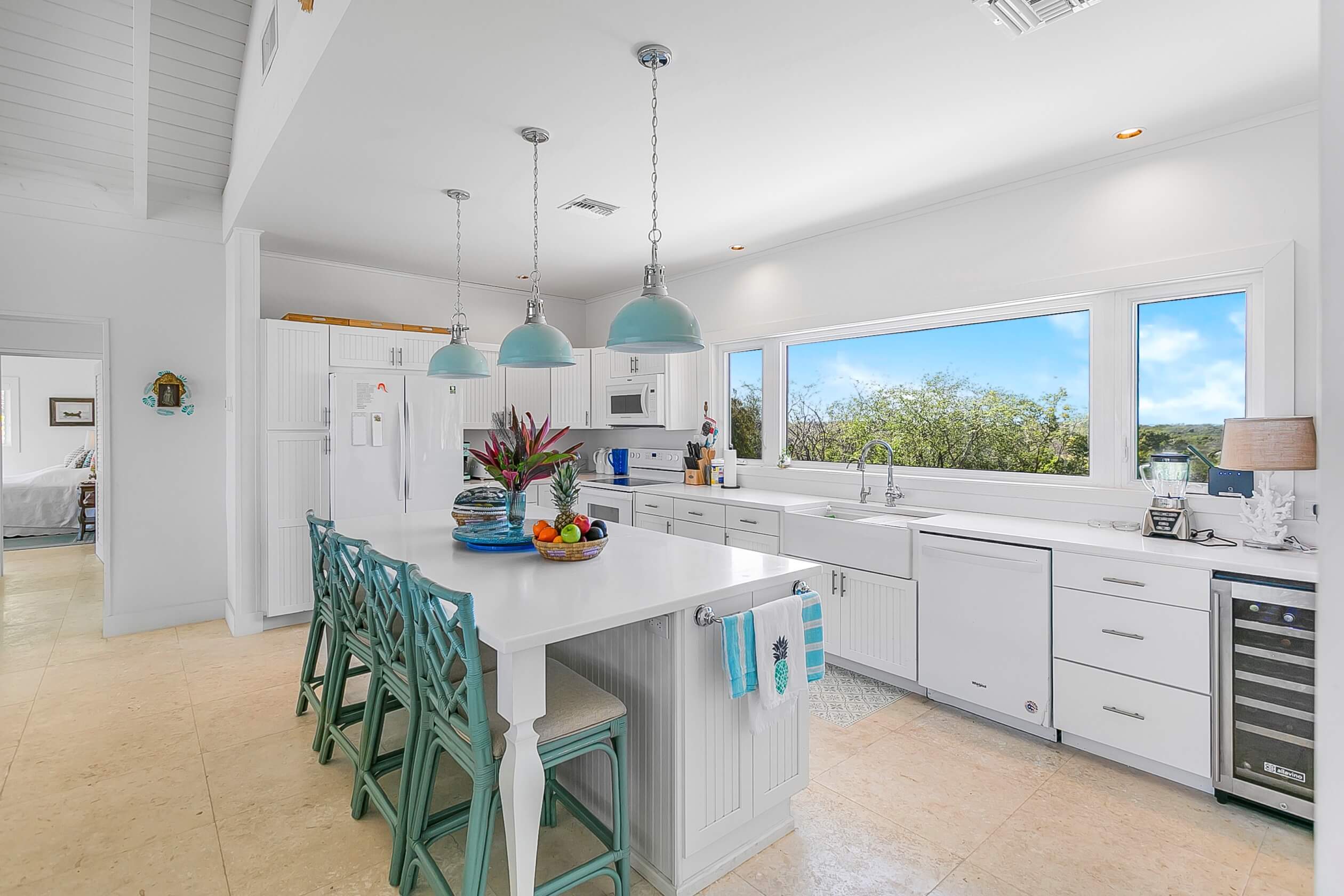 Kitchenarea View of Ocean Bahari house Great Exuma Bahamas