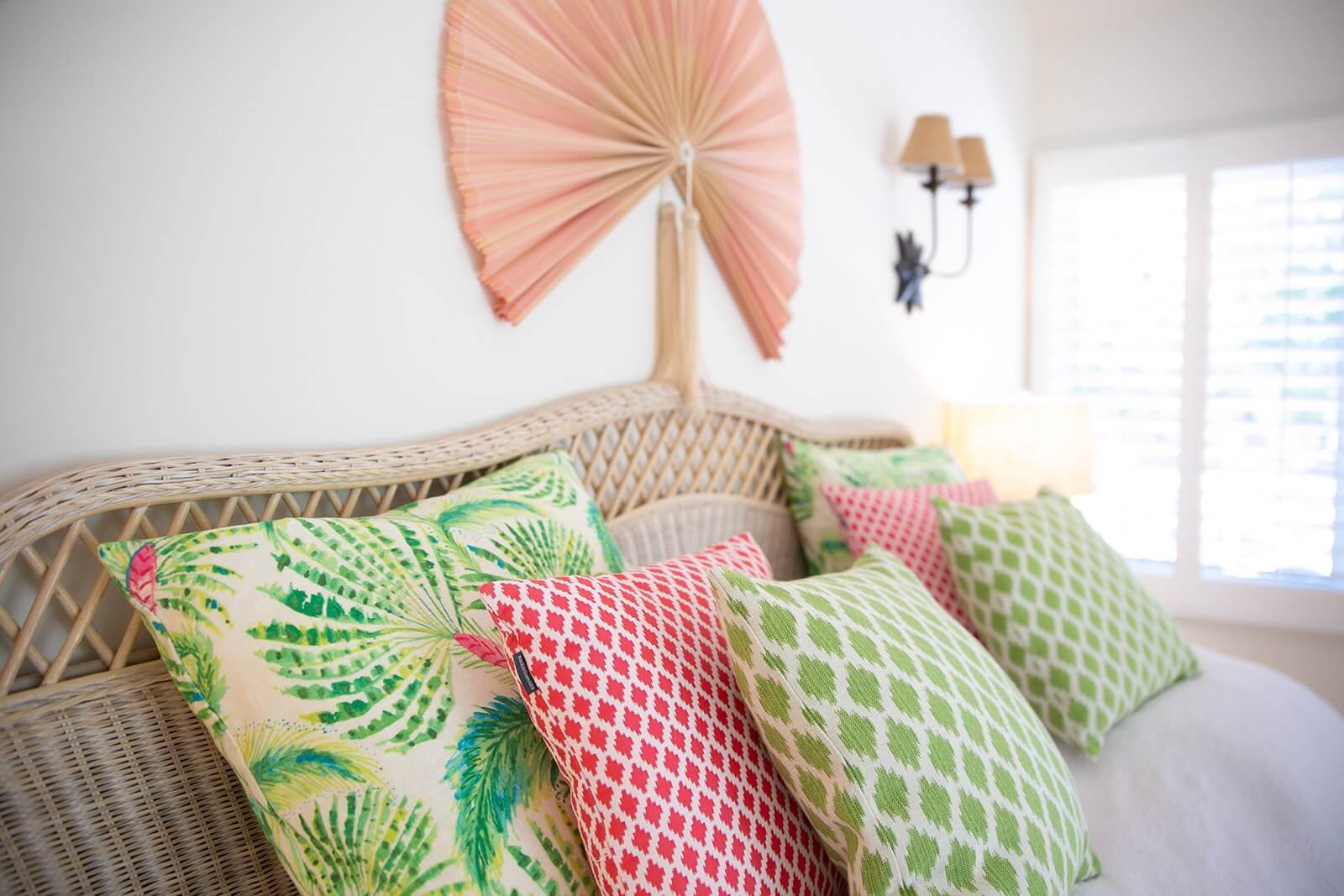Masterbedroom Pillows Bahari house Great Exuma Bahamas